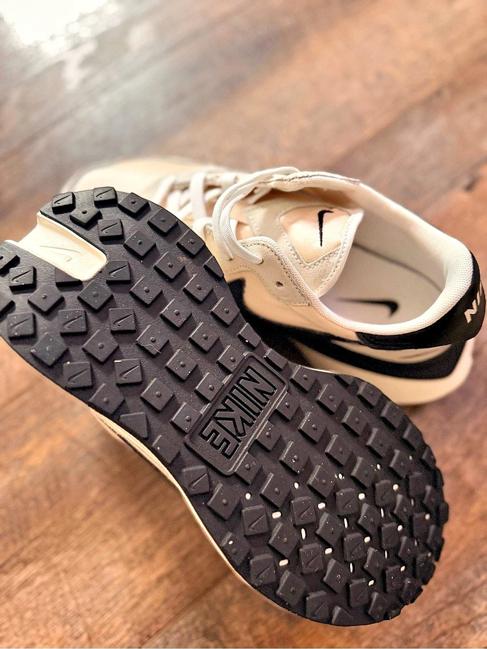 Nike Waffle One Cream & Black Sneakers - Picture 4 of 4